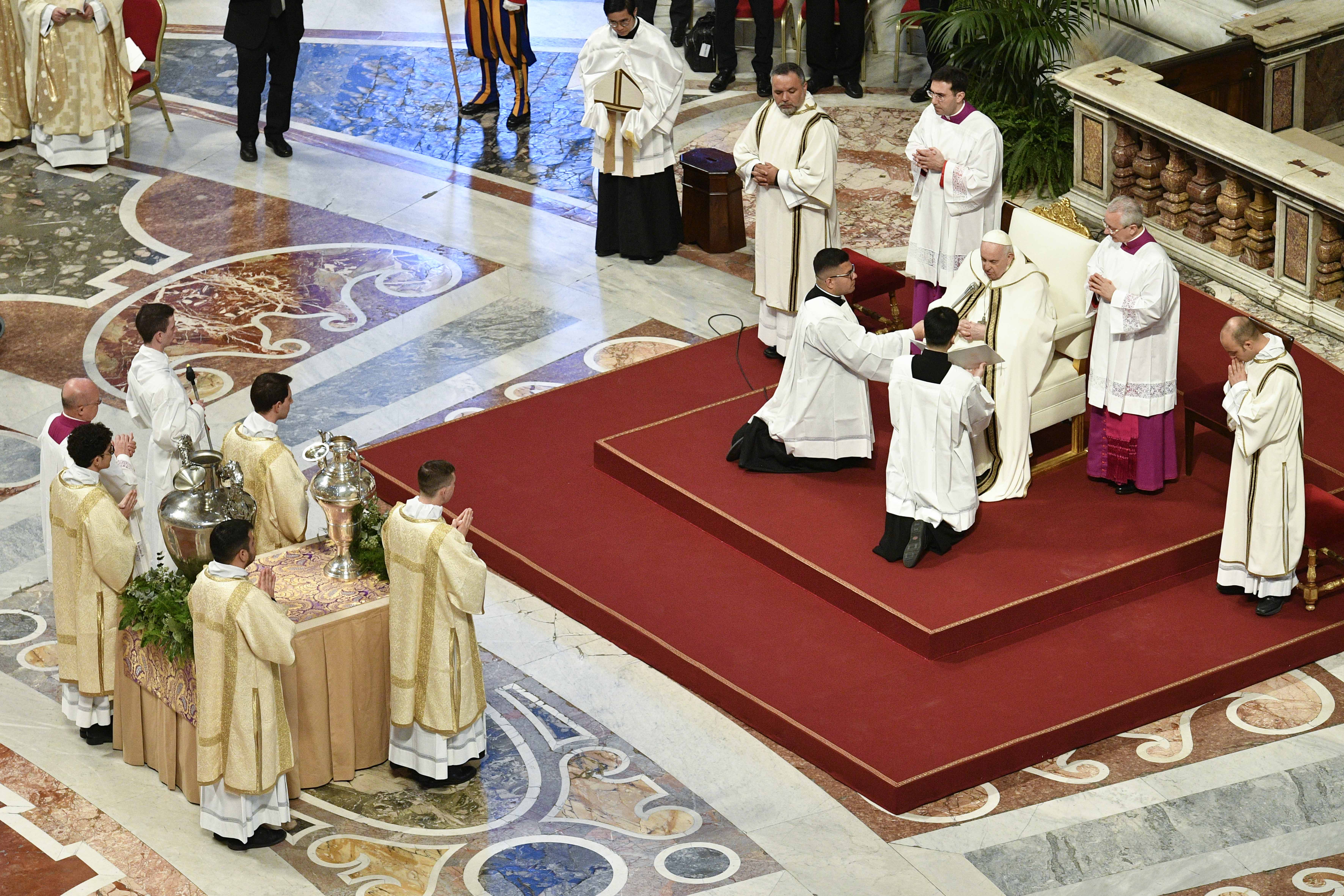 Papa Francesco: messa del Crisma, “senza lo Spirito non c'è vita cristiana”  - AgenSIR