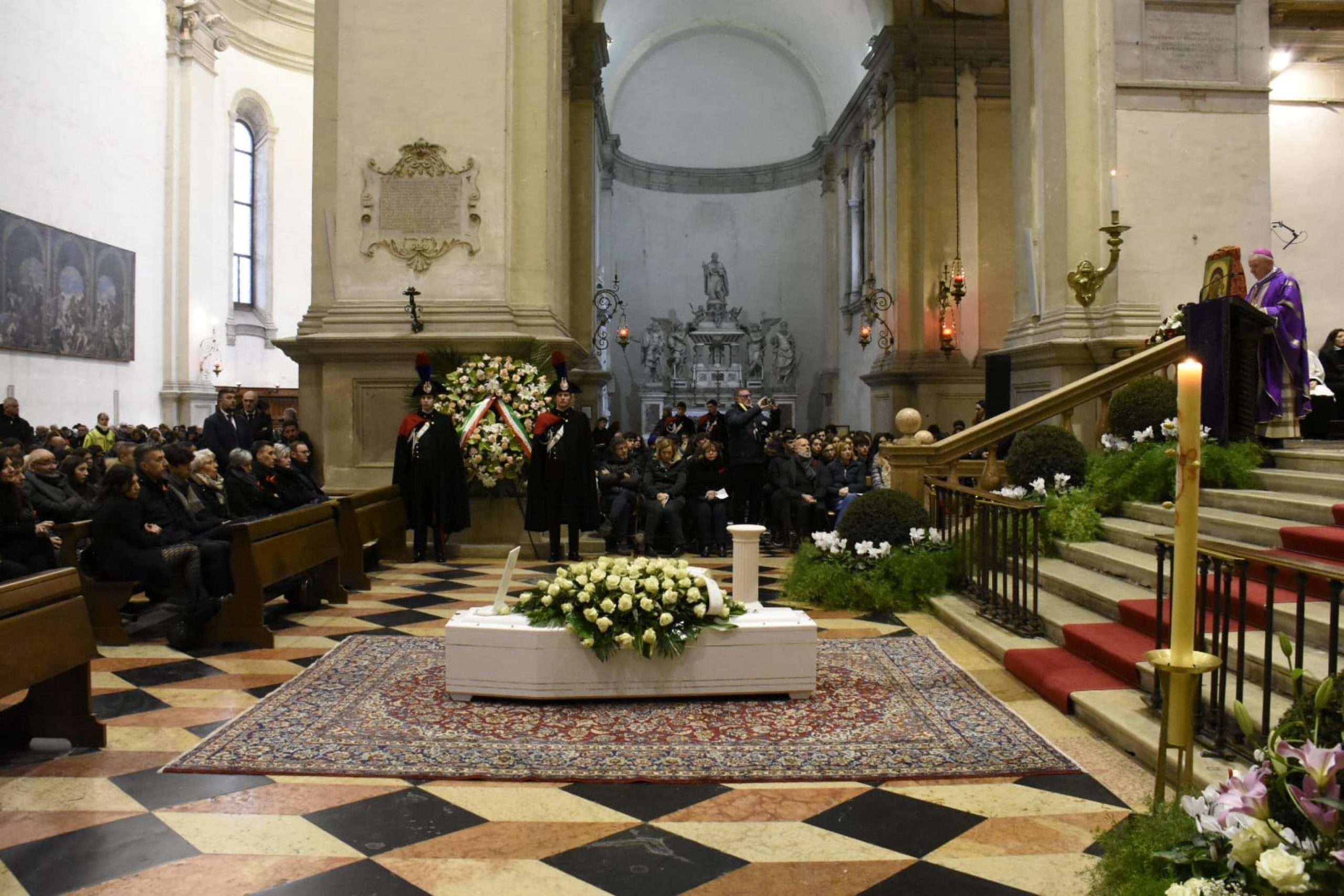 Funerale Giulia Cecchettin: papà Gino, “trasformare questa tragedia in una  spinta per il cambiamento” - AgenSIR